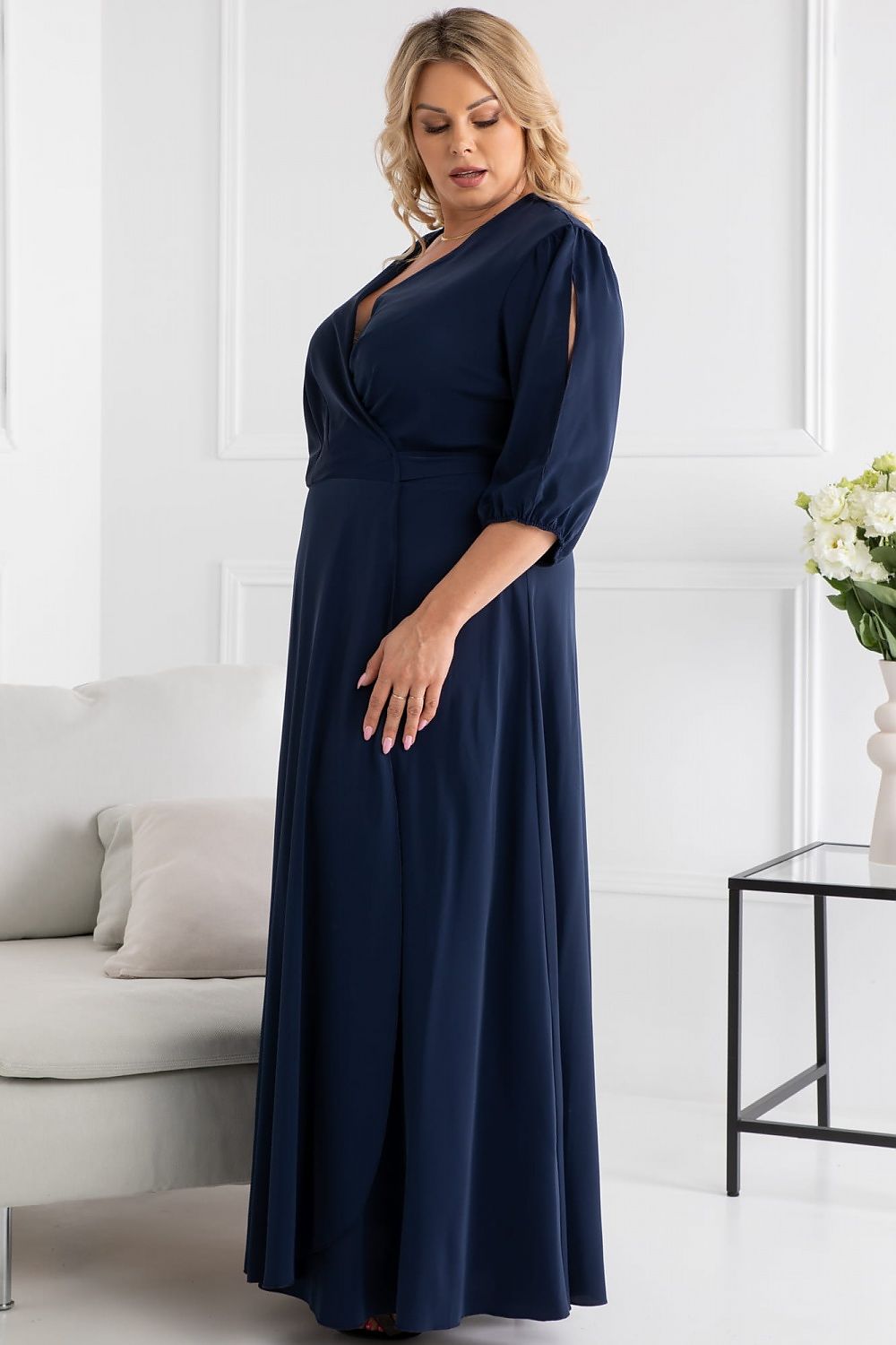 Plus size dress model 168942 Karko