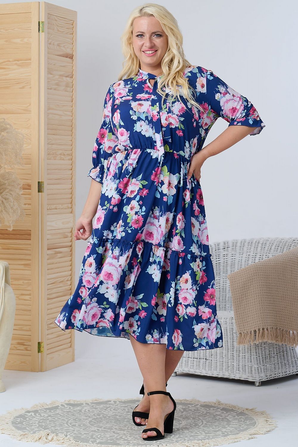 Plus size dress model 169064 Karko