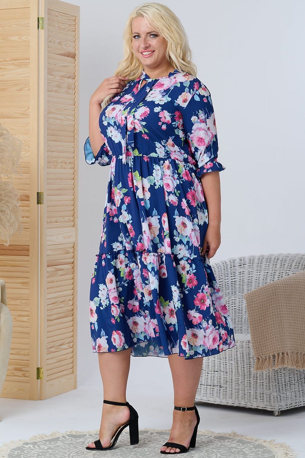 Plus size dress model 169064 Karko