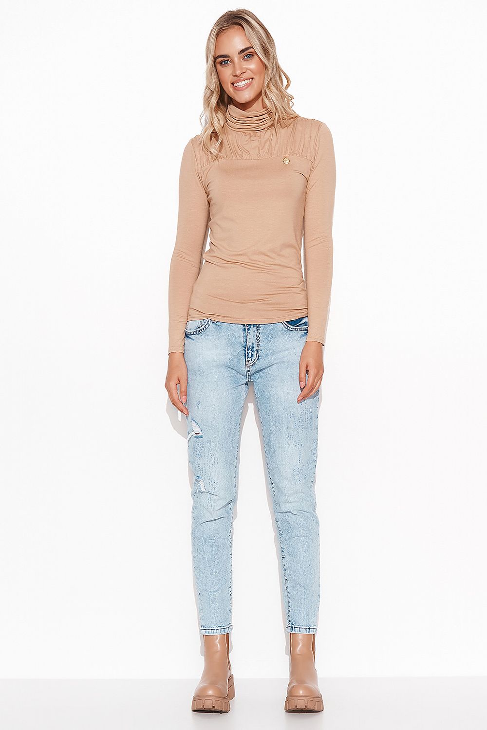 Turtleneck model 170894 Makadamia