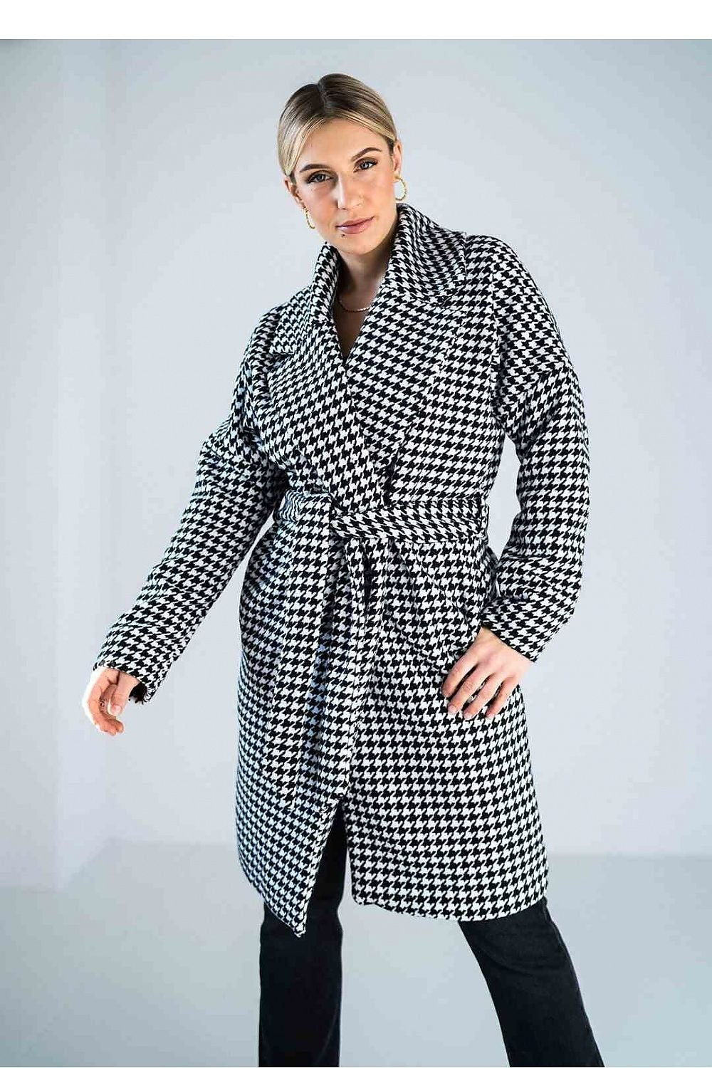 Coat model 174070 Figl