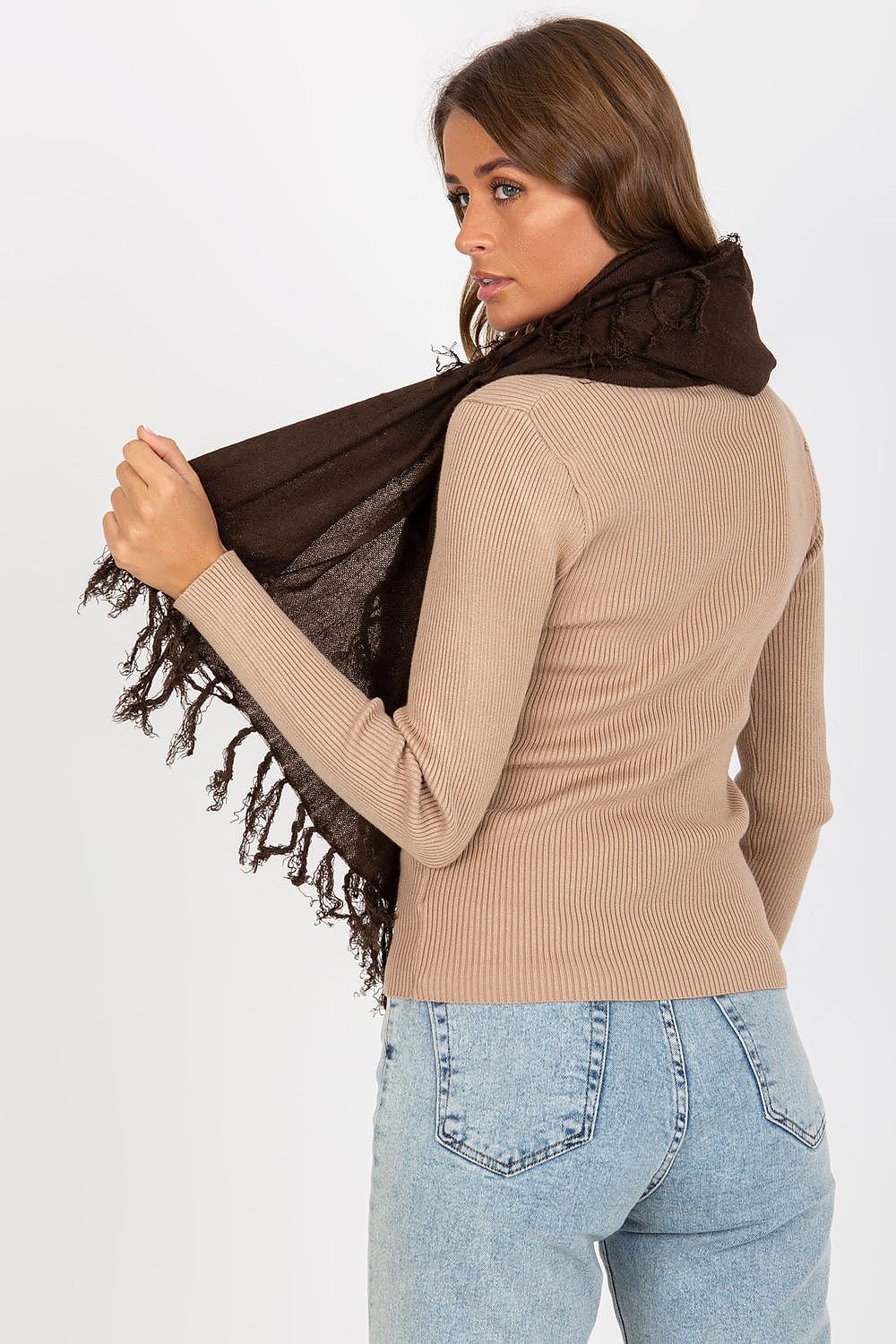 Shawl model 174880 AT