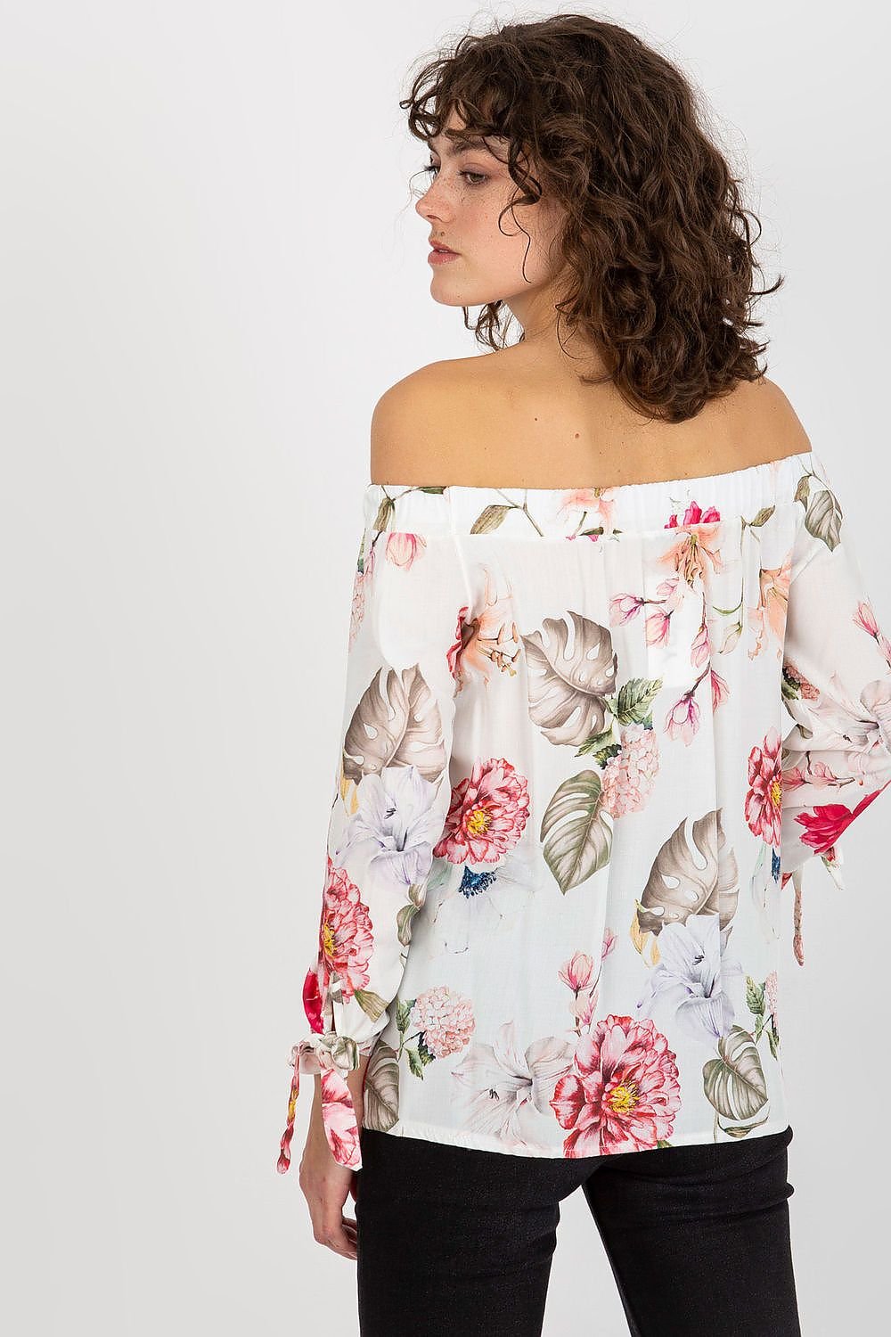 Blouse model 175158 Yups