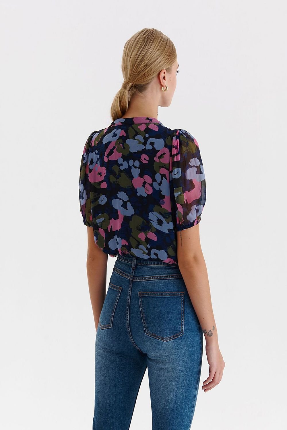 Blouse model 175359 Top Secret