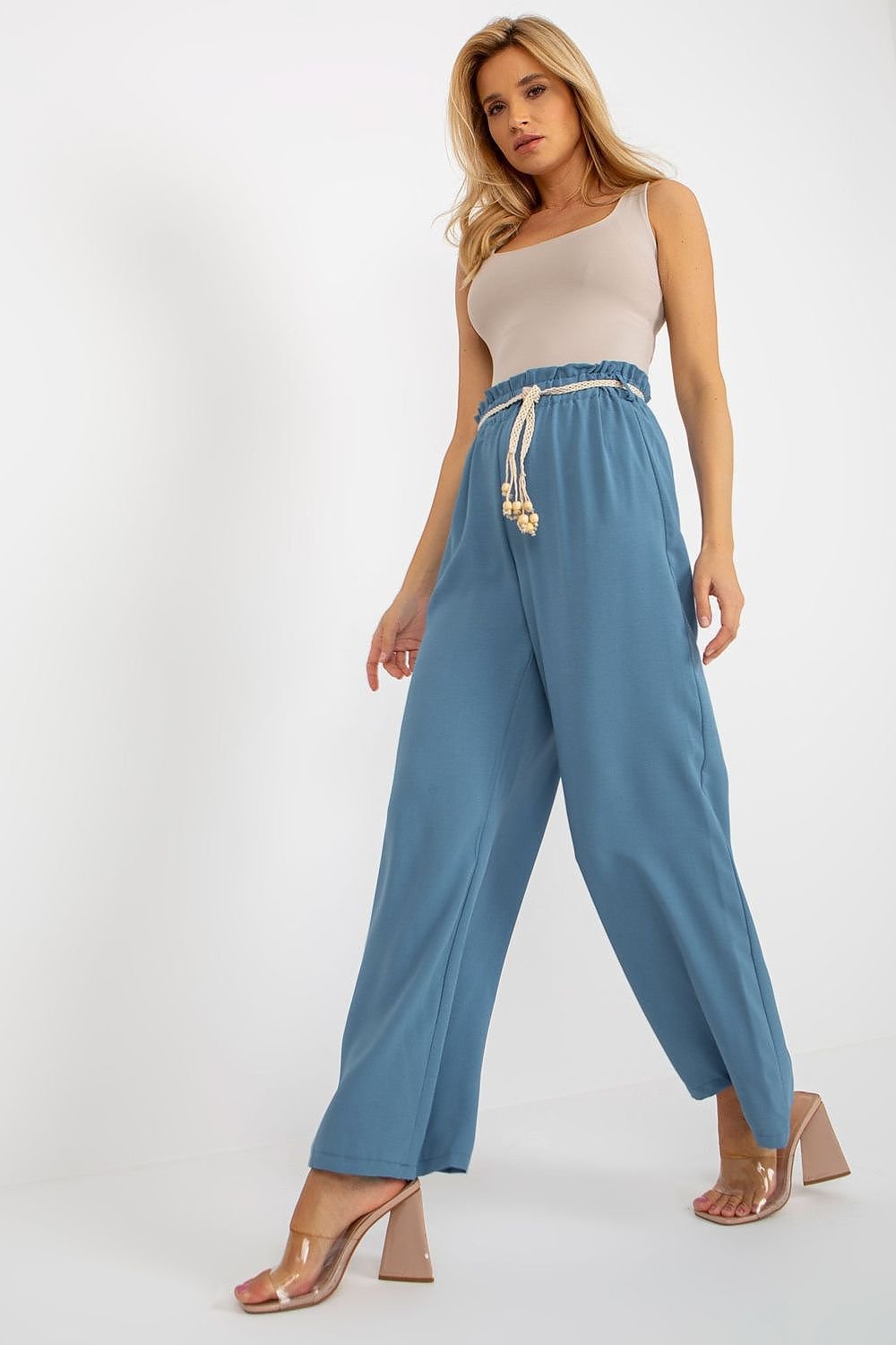 Women trousers model 179157 EM