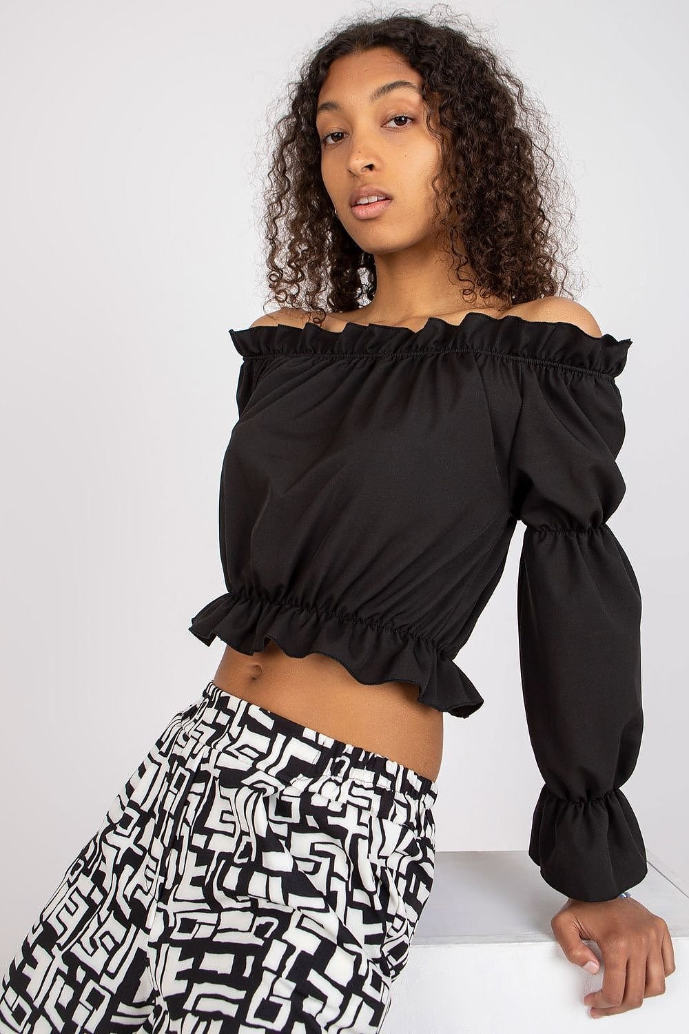Blouse model 180893 Rue Paris