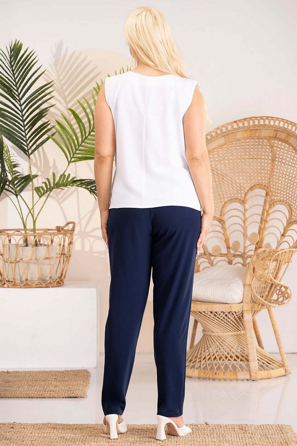 Plus size blouse model 183318 Karko