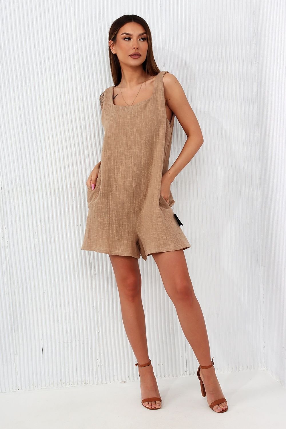 Suit model 183667 Miss City Official