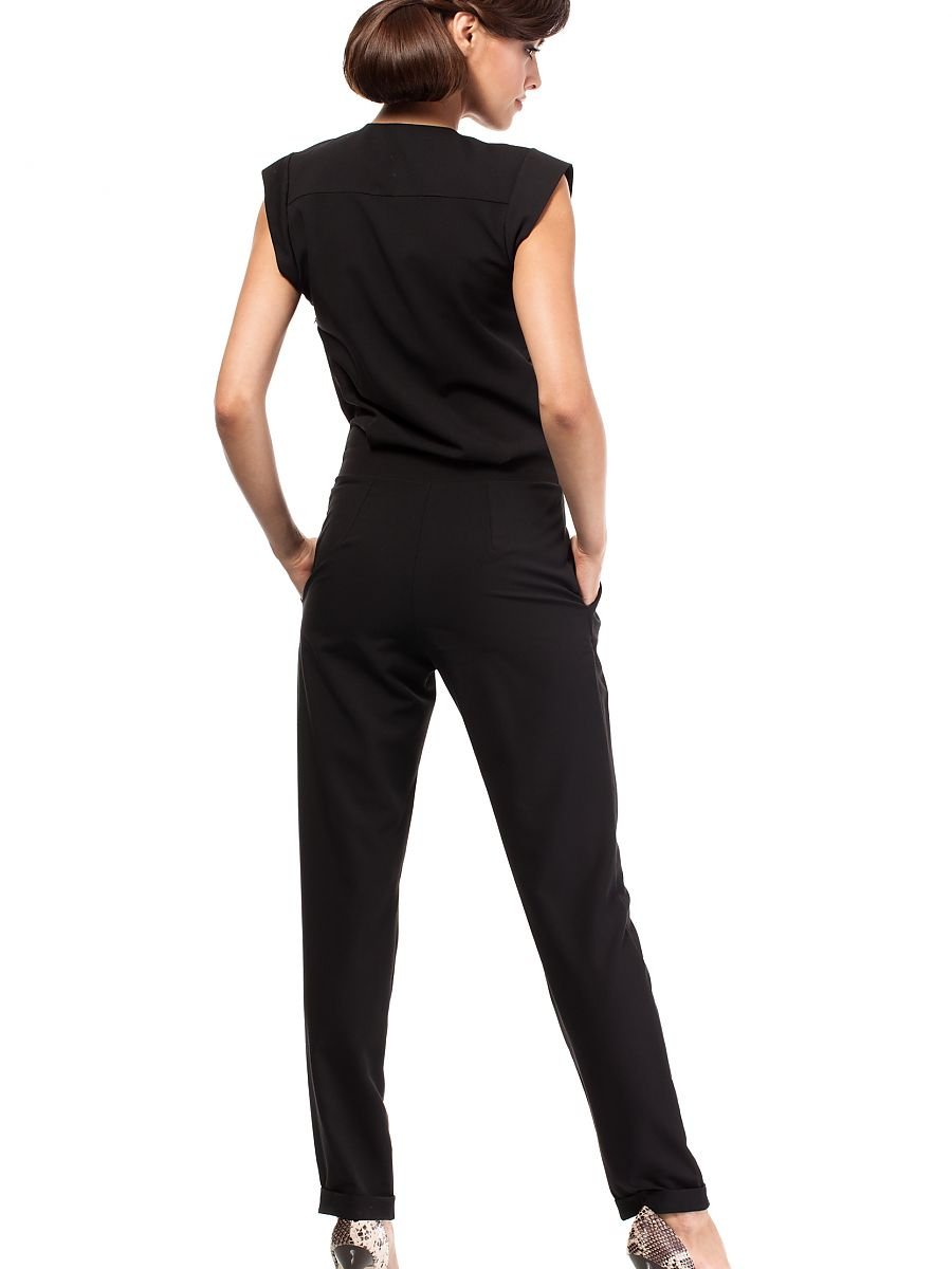 Suit model 44555 Moe