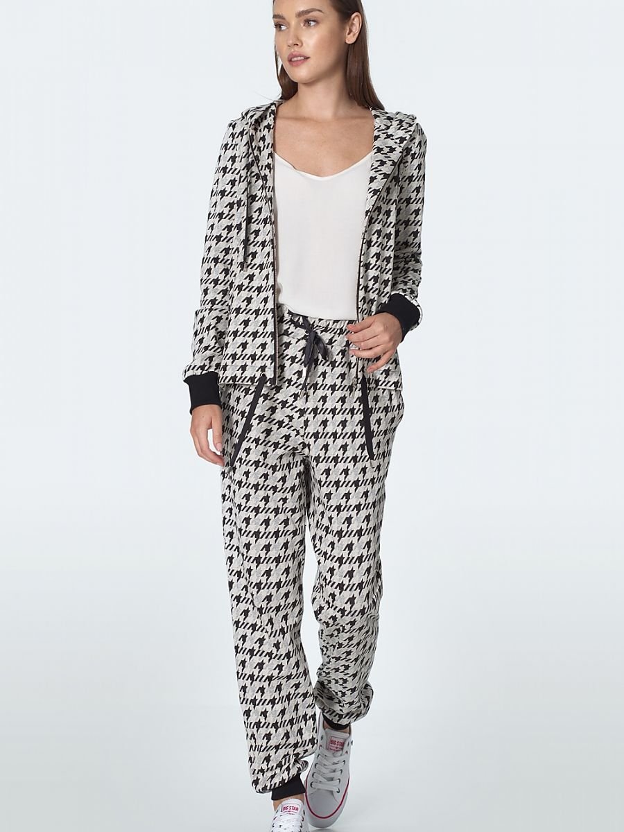 Women trousers model 148104 Nife