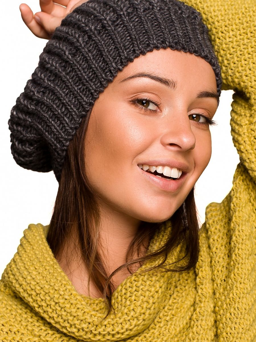Beret model 148900 BE Knit