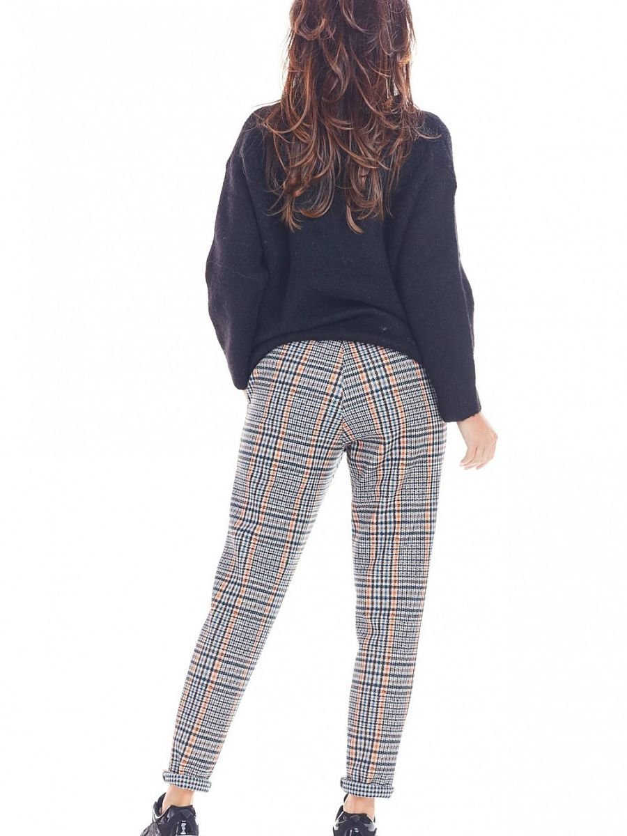 Women trousers model 148985 awama