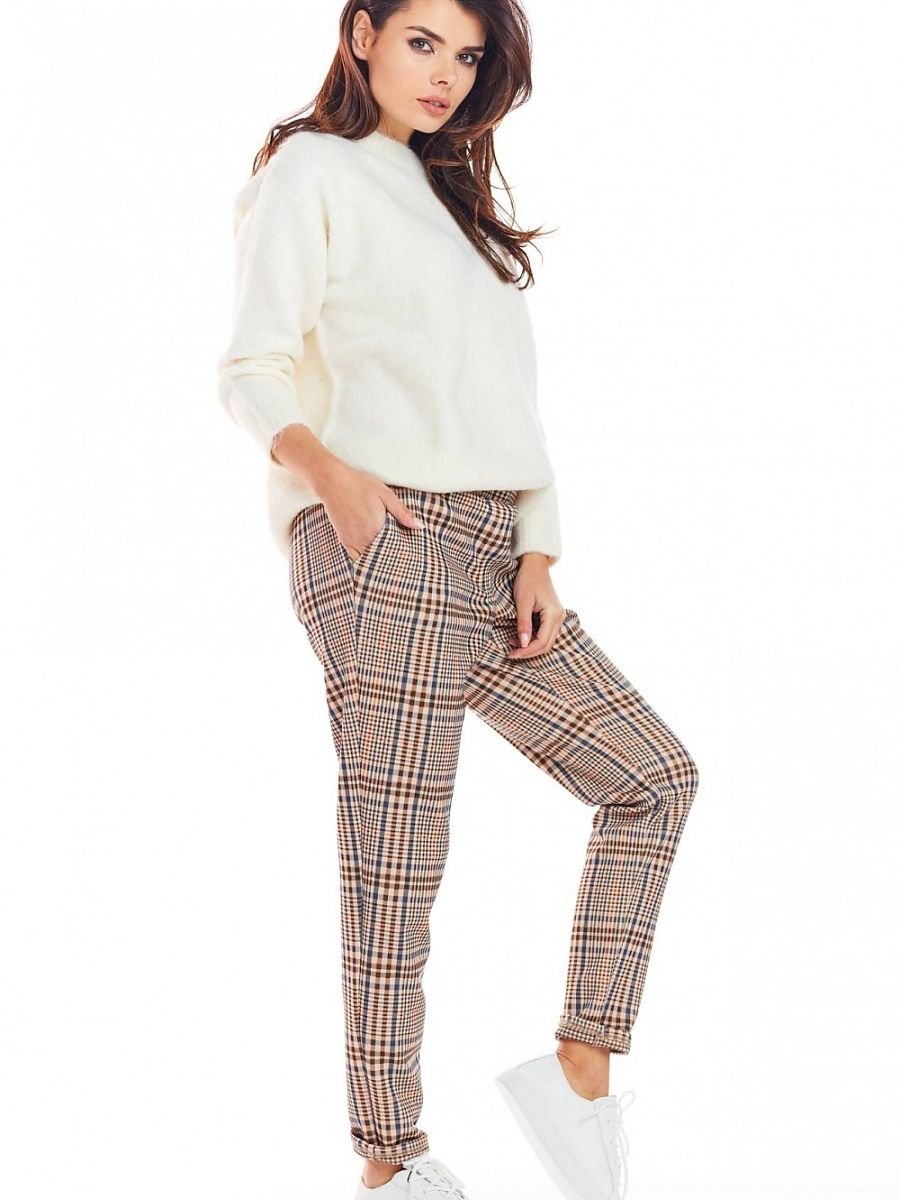 Women trousers model 148986 awama
