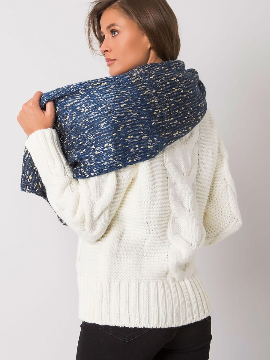 Shawl model 161165 AT