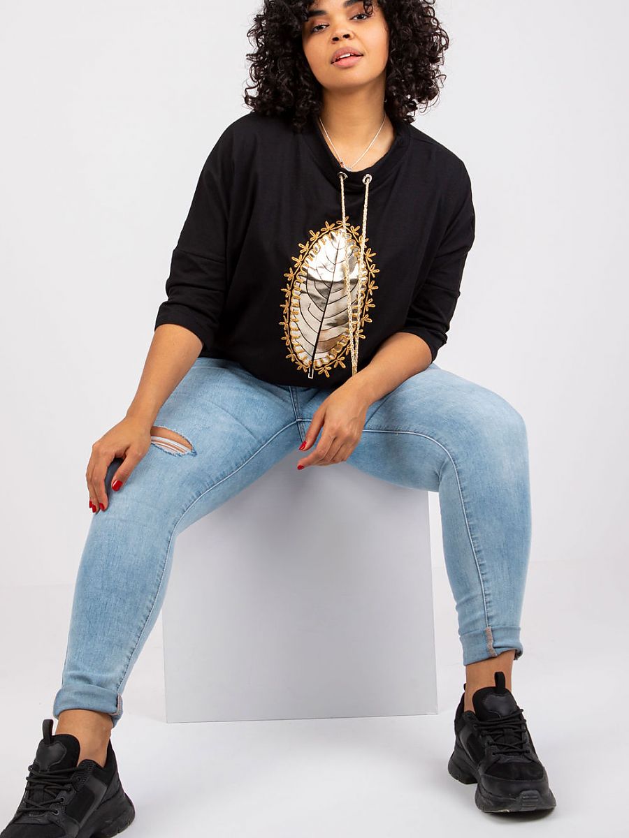 Blouse model 163033 Relevance