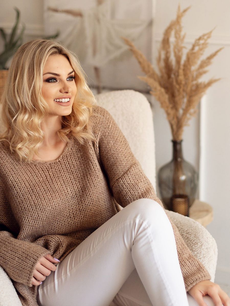 Jumper model 163198 PeeKaBoo