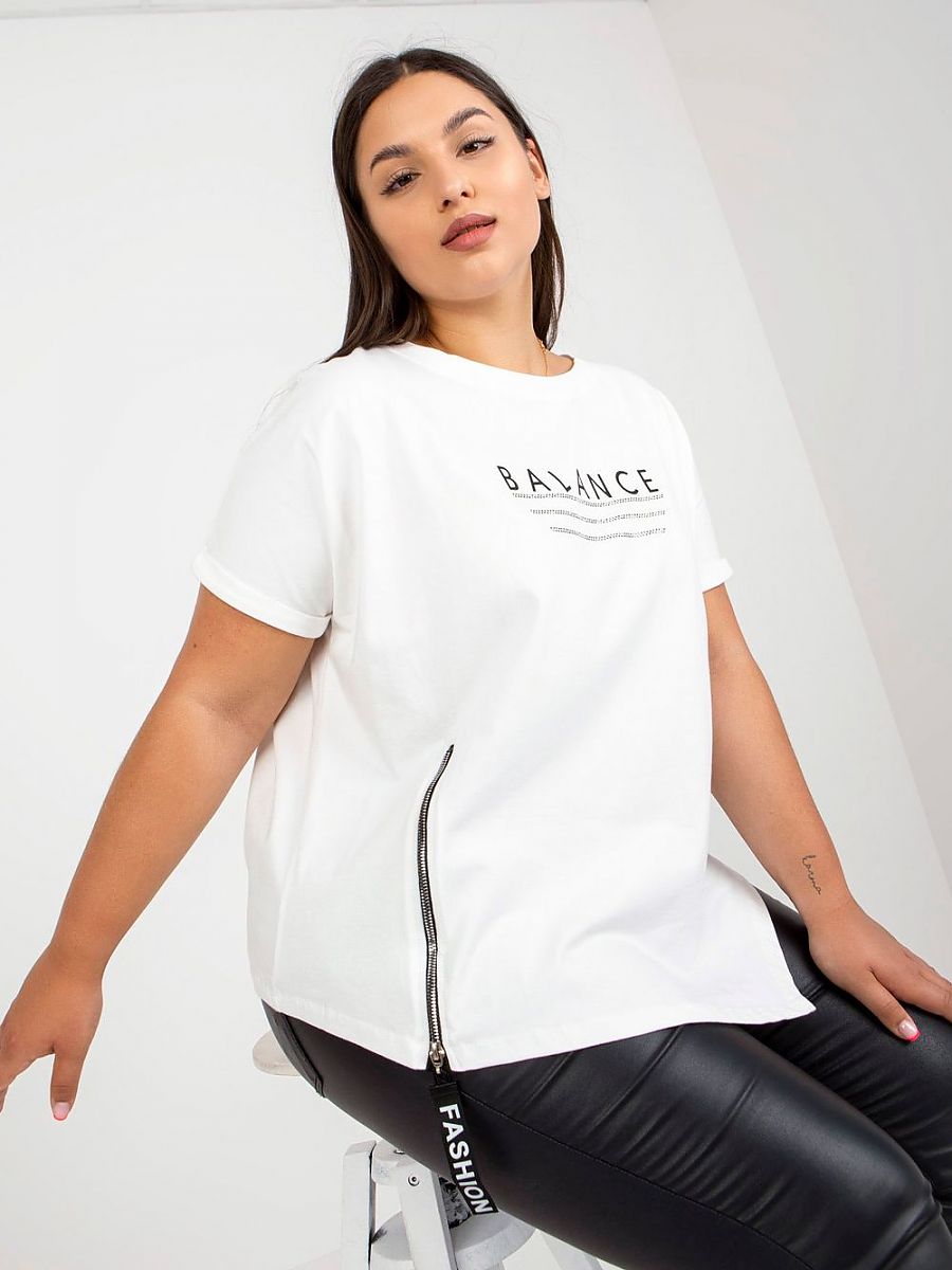 Plus size T-shirt model 166725 Relevance